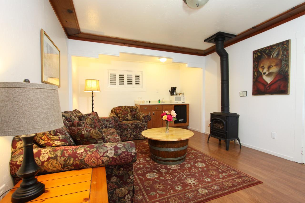 גרנוויל Fern Grove Cottages מראה חיצוני תמונה